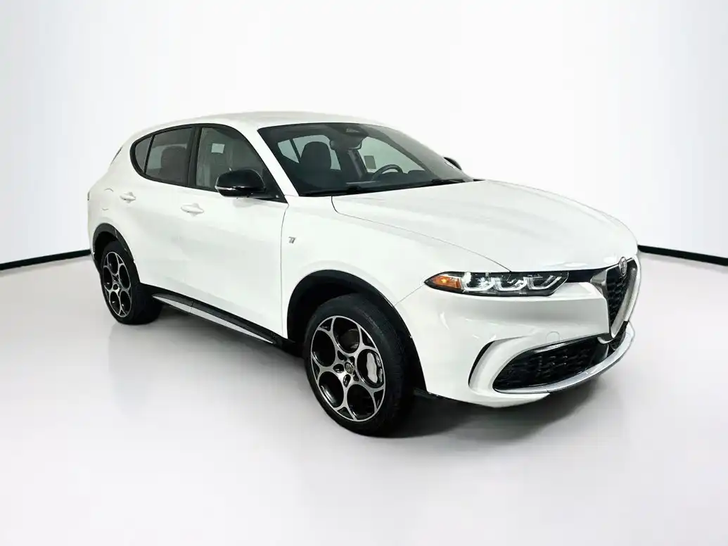 2024 Alfa Romeo Tonale TI's photo