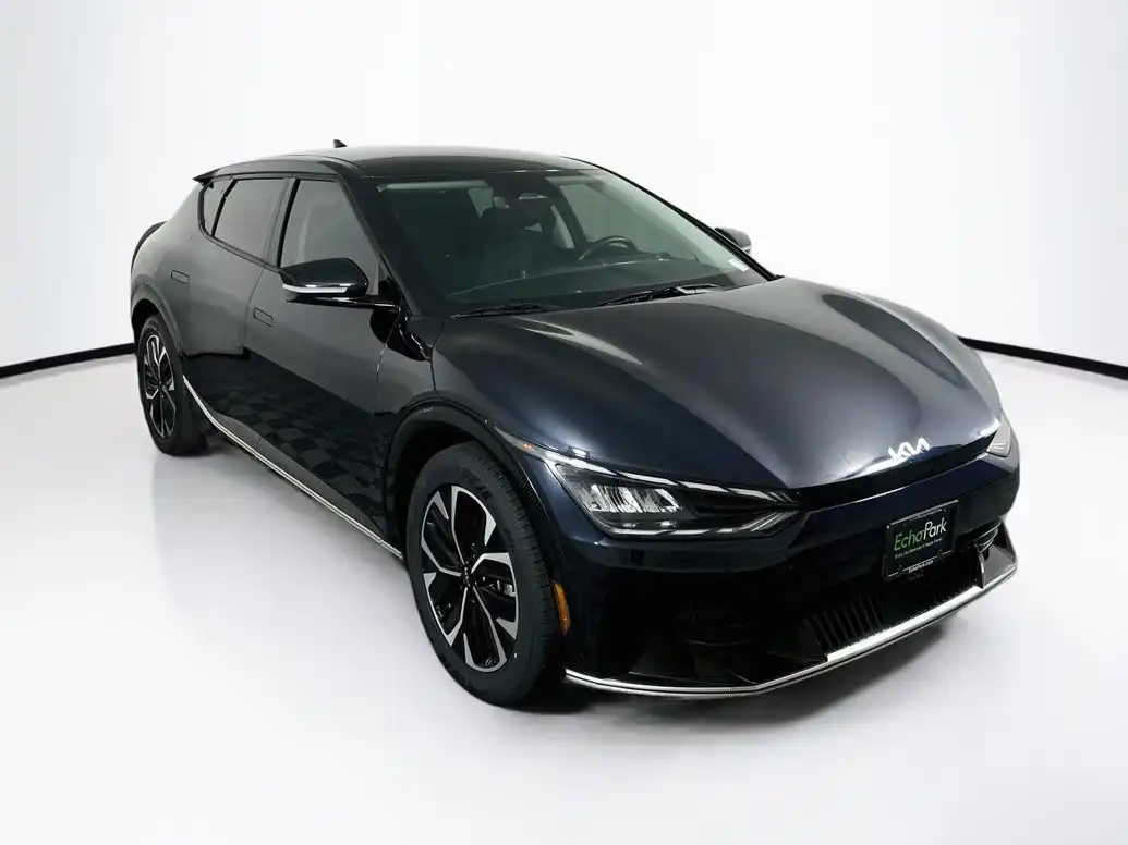 2023 Kia EV6 Wind's photo