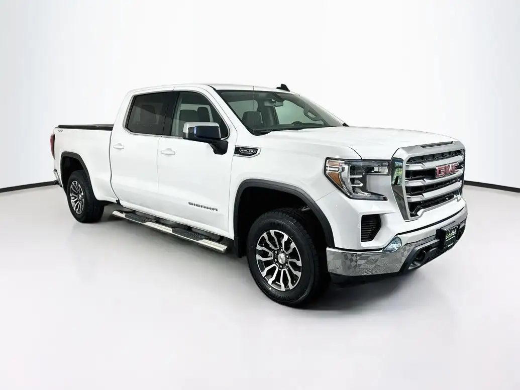 2019 GMC Sierra SLE 4WD Crew Cab Standard Box's photo