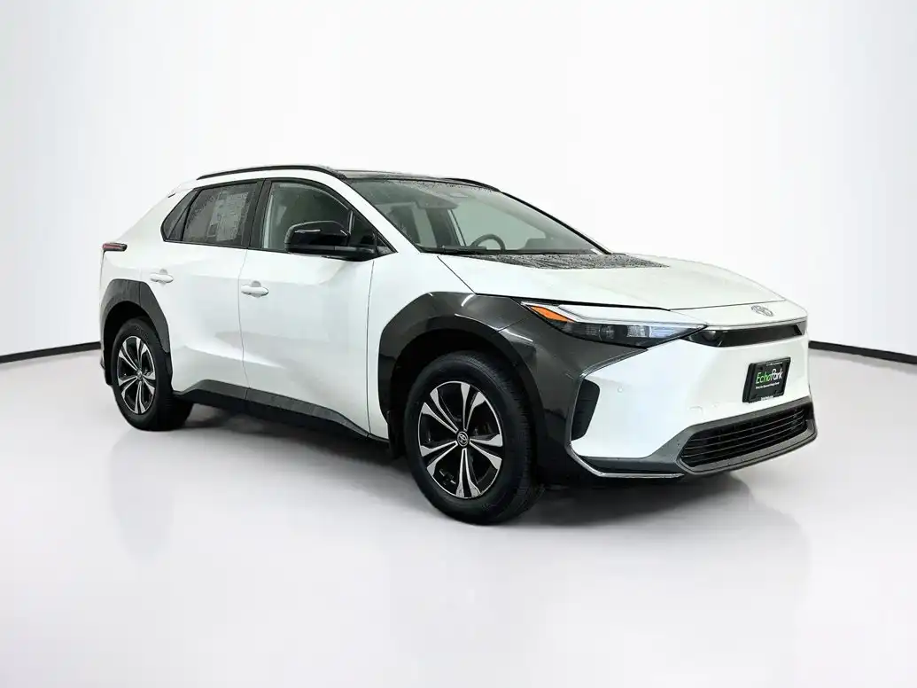 2023 Toyota bZ4X XLE AWD's photo
