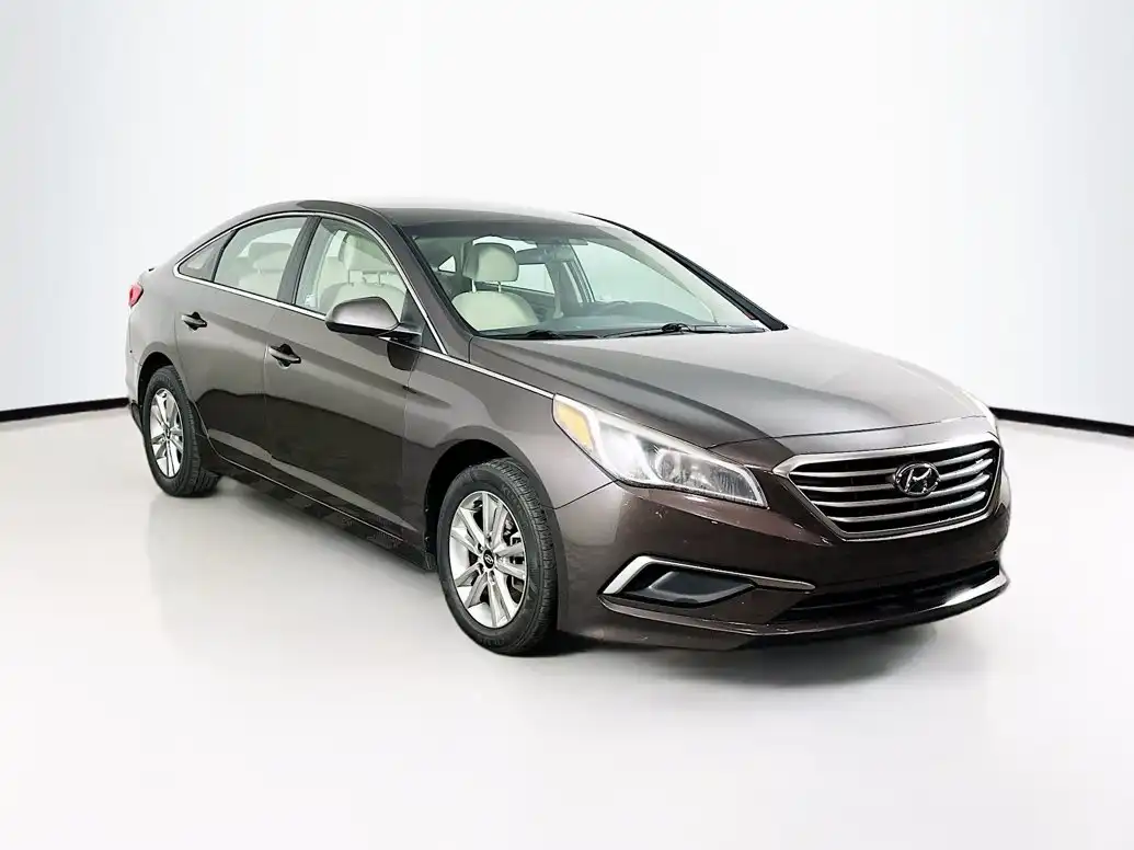 2017 Hyundai Sonata Base's photo