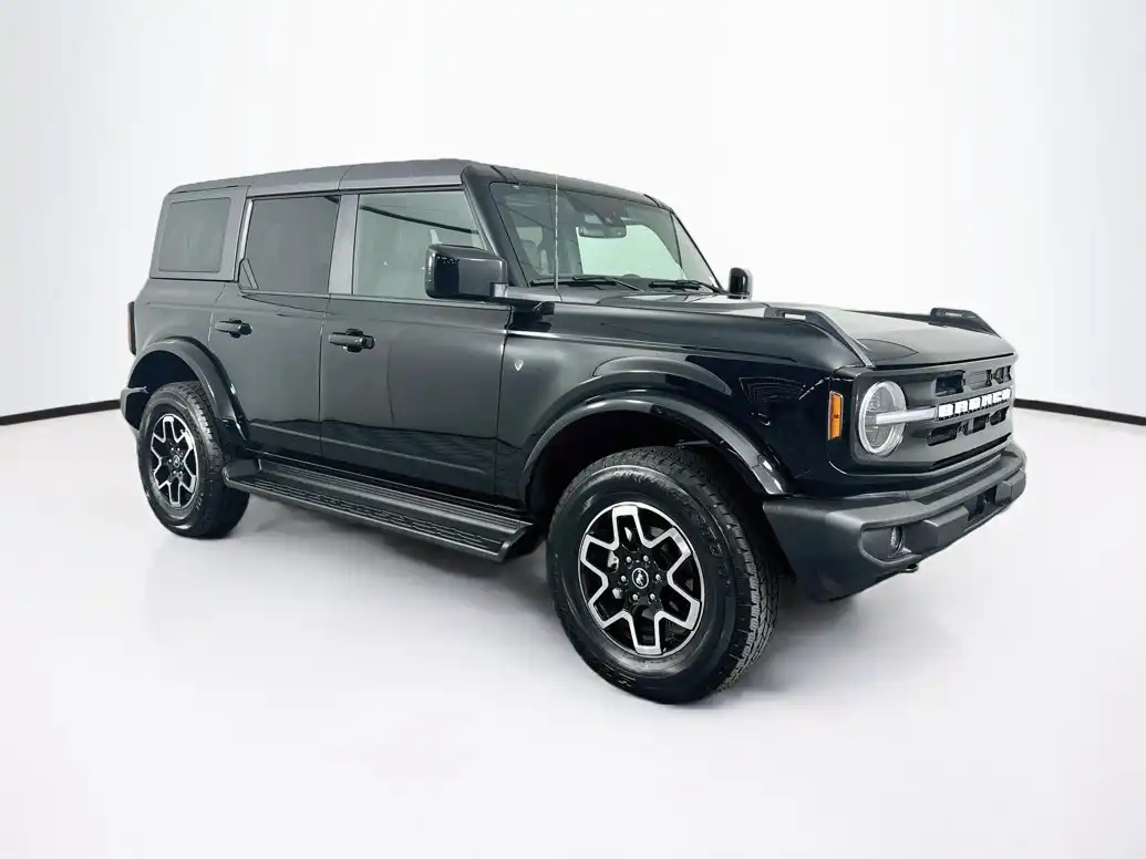2025 Ford Bronco Outer Banks 4WD's photo