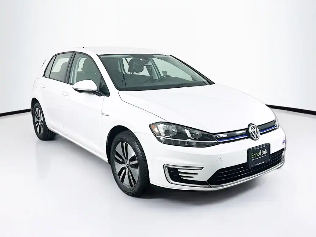 2019 Volkswagen e-Golf e-Golf SE's photo