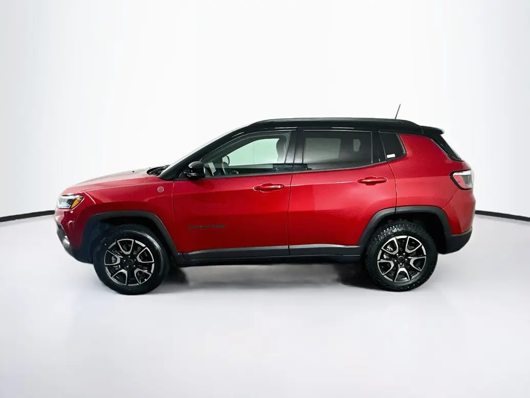 2025 Jeep Compass Trailhawk 4X4 photo 4