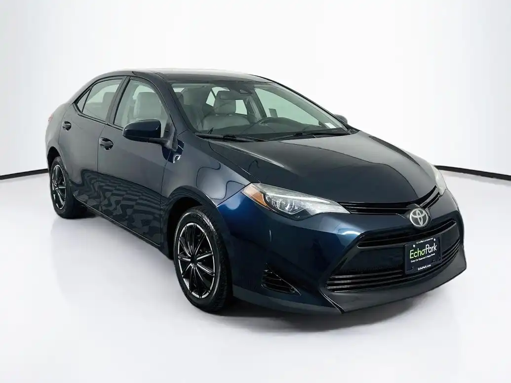 2018 Toyota Corolla LE AT's photo