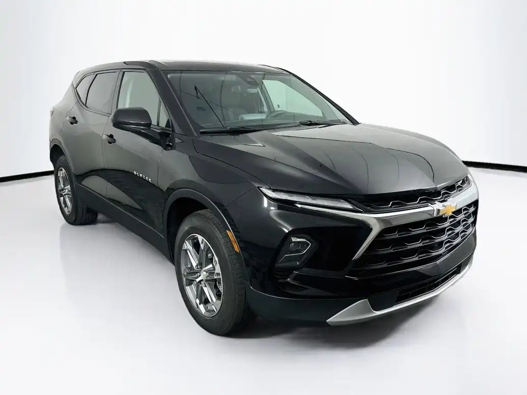 2023 Chevrolet Blazer 2.0T 2LT FWD's photo