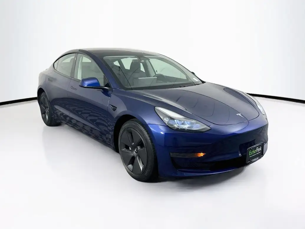 2023 Tesla Model 3 Base's photo