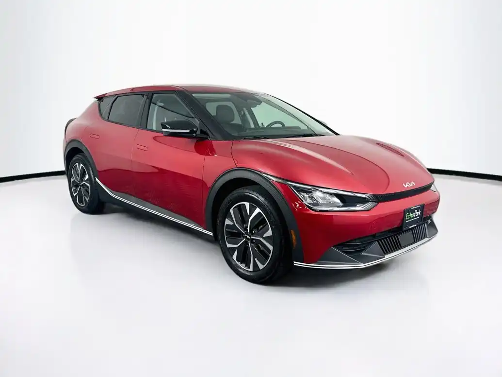 2024 Kia EV6 Light L/R's photo