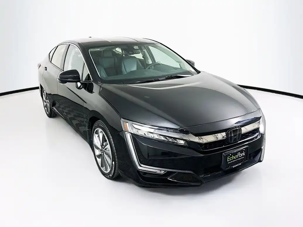 2020 Honda Clarity Touring Plug-In Hybrid's photo