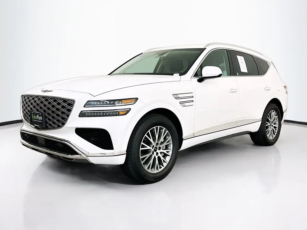2025 Genesis GV80 2.5T Standard AWD photo 3