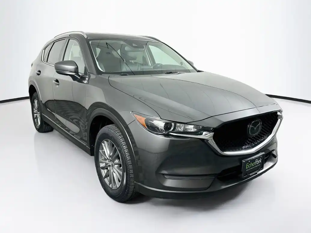 2020 Mazda CX-5 Touring Auto's photo