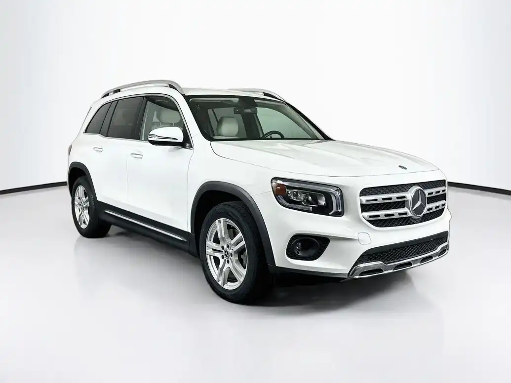 2020 Mercedes-Benz GLB GLB250's photo