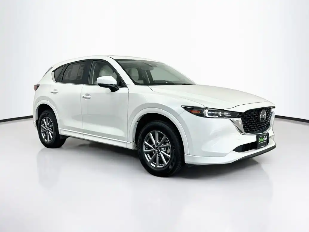 2025 Mazda CX-5 S Preferred package Auto AWD's photo