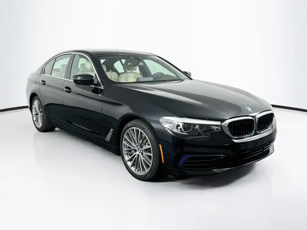 2019 BMW 5 Series 540i Sedan's photo