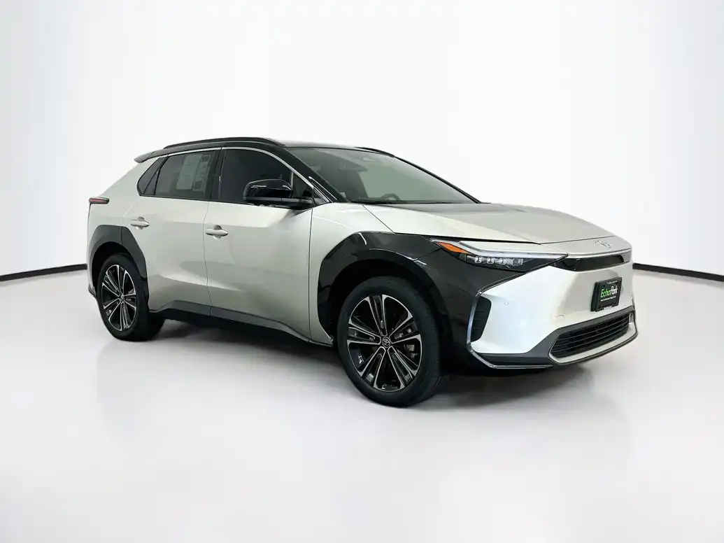 2023 Toyota bZ4X Limited AWD's photo