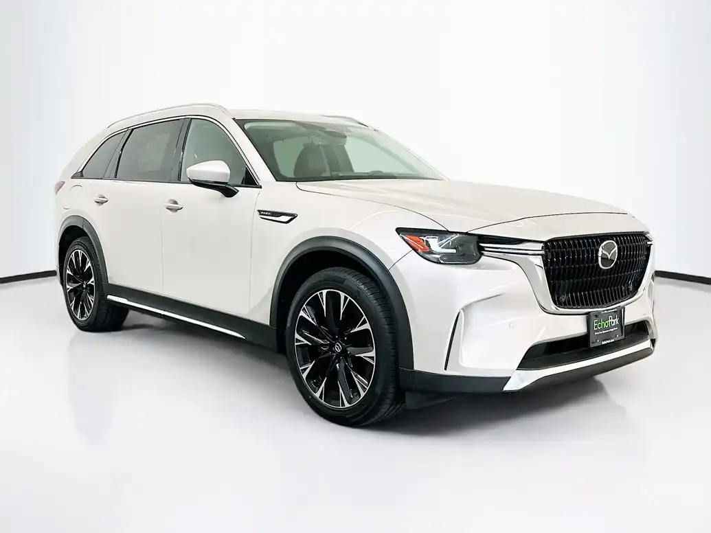 2024 Mazda CX-90 PHEV Premium Package's photo