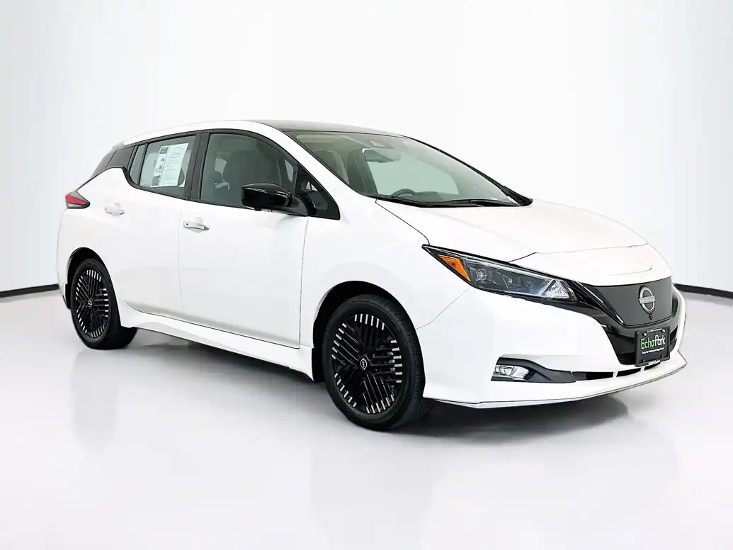 2025 Nissan Leaf SV PLUS's photo
