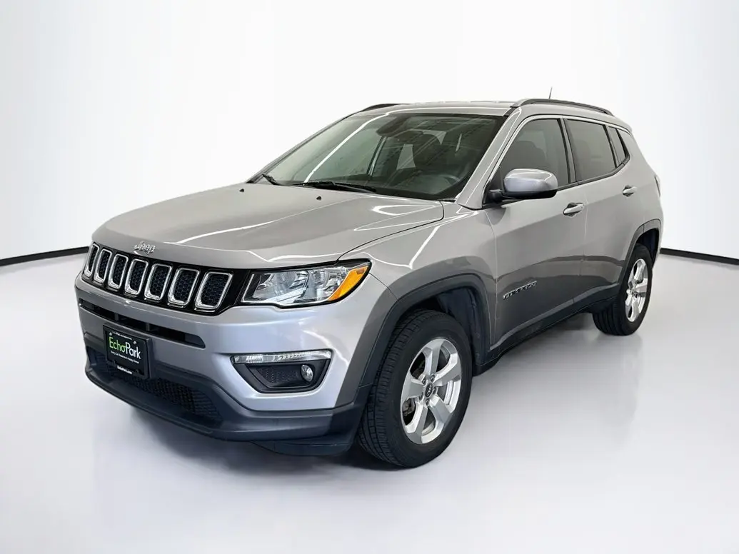 2018 Jeep Compass Latitude 4WD photo 3