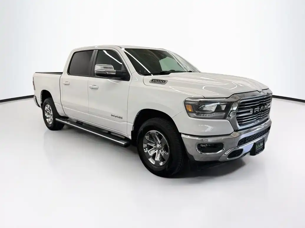 2024 RAM 1500 Laramie 4x4 Crew Cab 5'7's photo