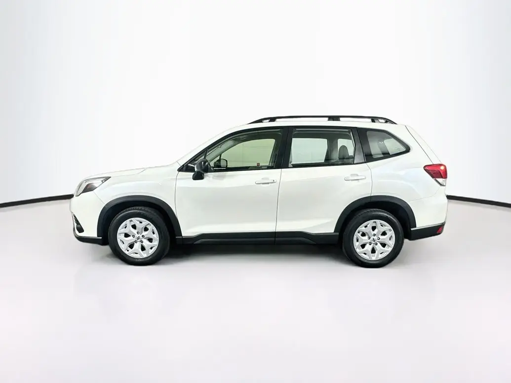 2023 Subaru Forester Base photo 4