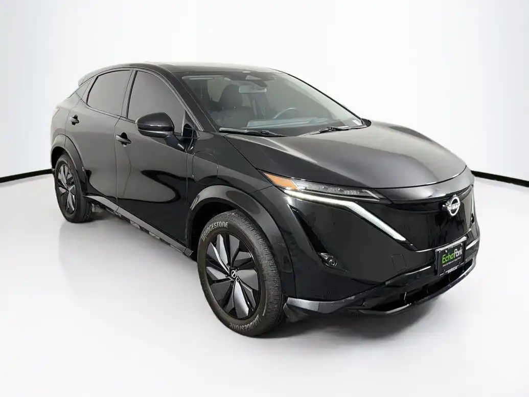 2024 Nissan Ariya Engage AWD's photo