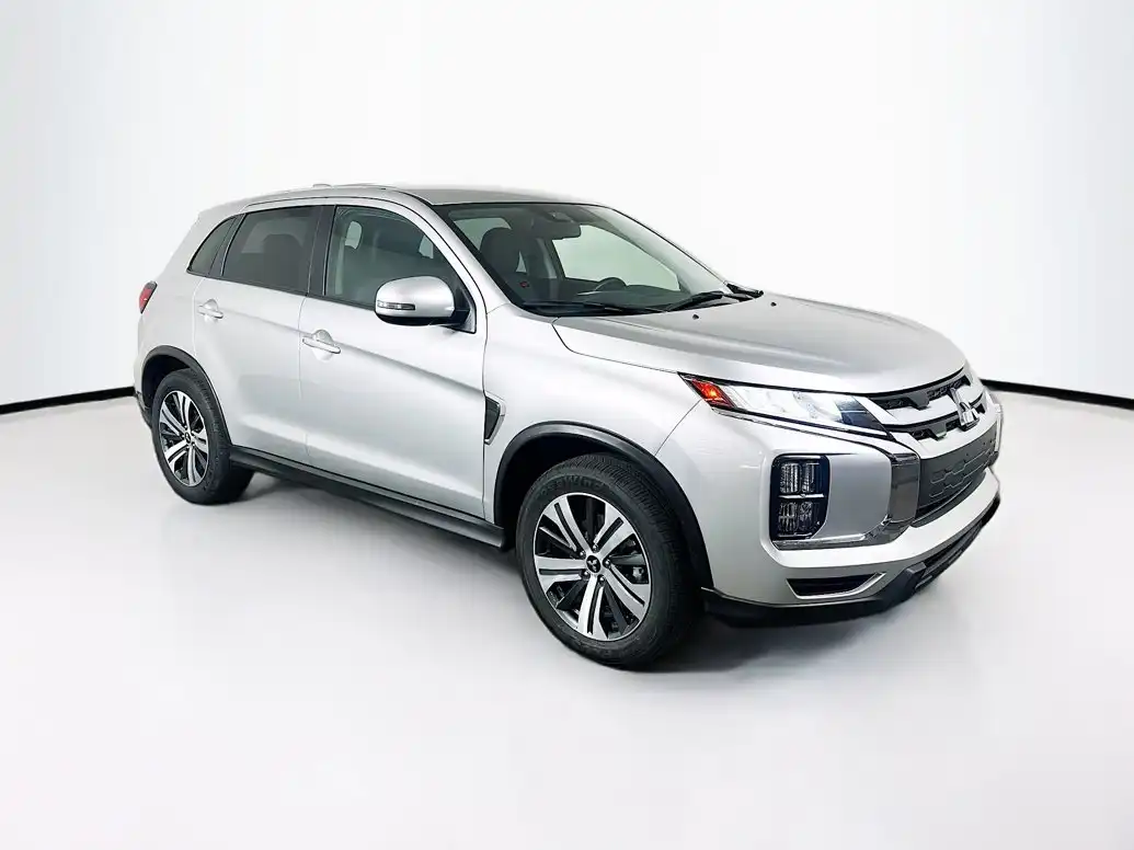2025 Mitsubishi Outlander Sport 2.0 SE AWC CVT's photo