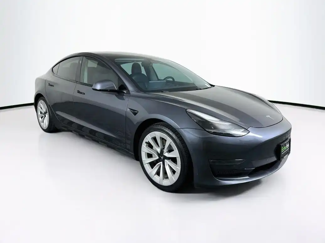 2021 Tesla Model 3 Long Range Dual Motor All-Wheel Drive's photo