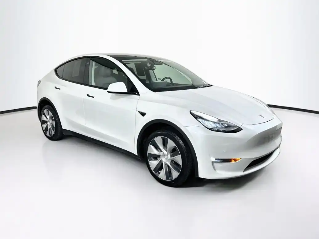 2022 Tesla Model Y Long Range Dual Motor All-Wheel Drive's photo