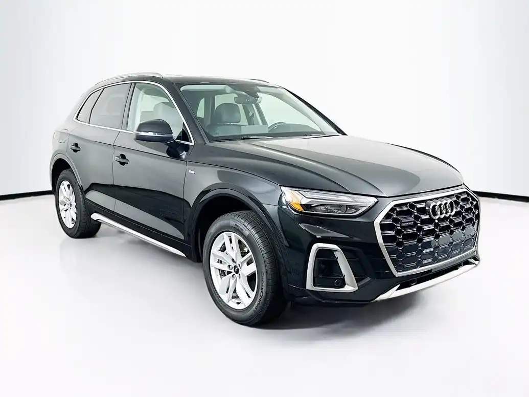 2023 Audi Q5 45 Premium's photo