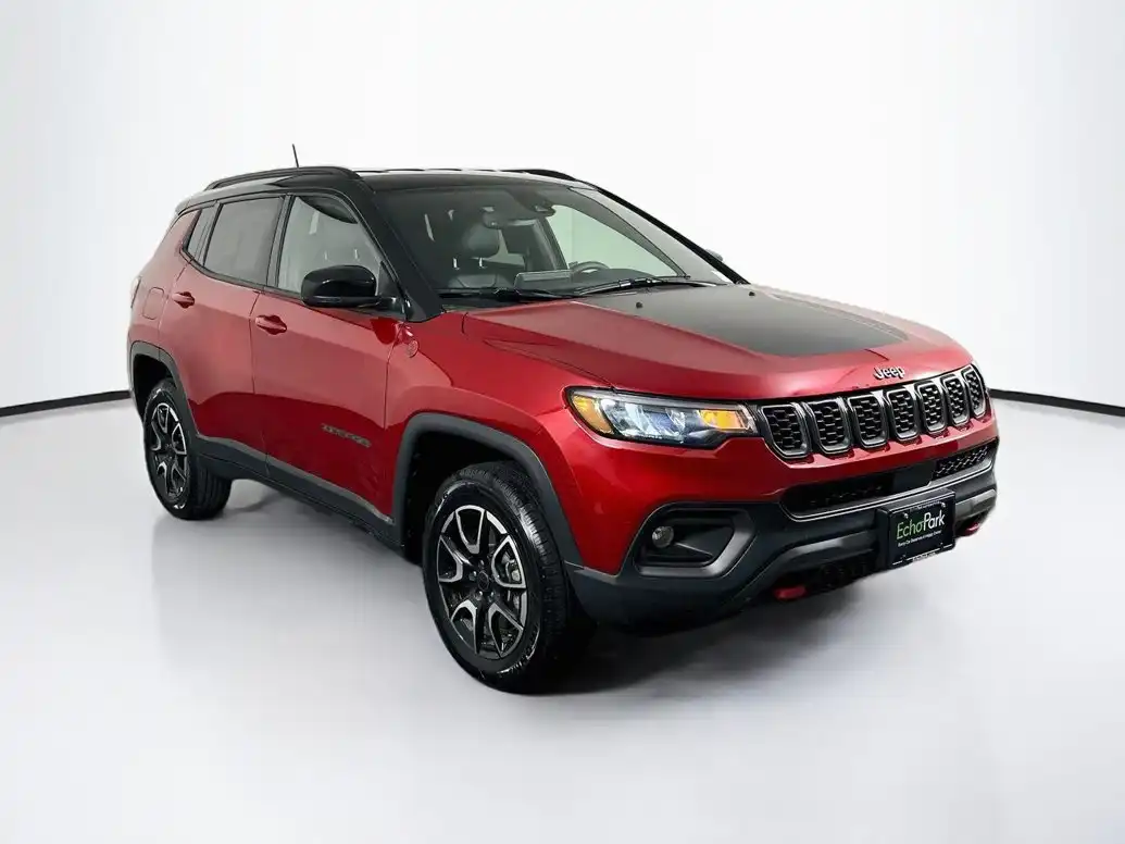 2025 Jeep Compass Trailhawk 4WD's photo