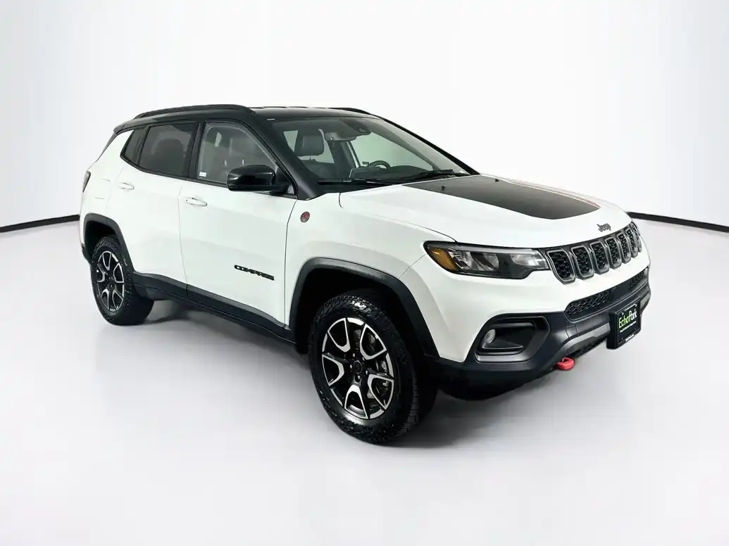 2025 Jeep Compass Trailhawk 4X4's photo