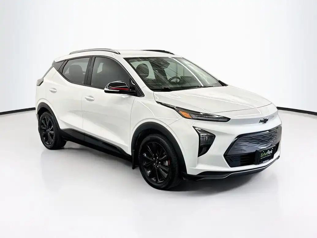 2023 Chevrolet Bolt EUV LT's photo