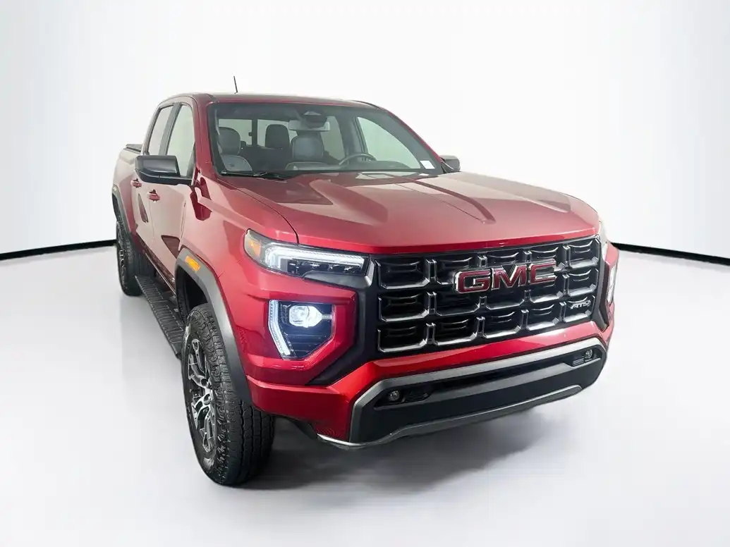 2023 GMC Canyon 4WD AT4 Crew Cab Short Box's photo