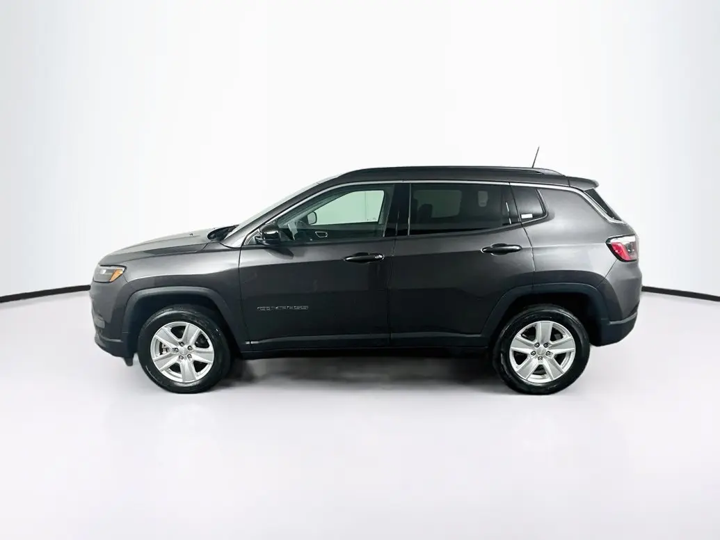 2022 Jeep Compass Latitude 4WD photo 4