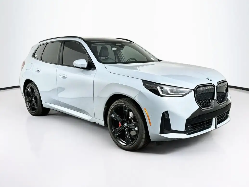 2025 BMW X3 30 XDRIVE's photo