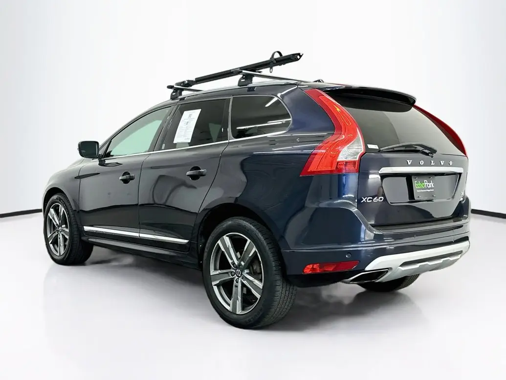2017 Volvo XC60 T6 AWD Dynamic photo 5