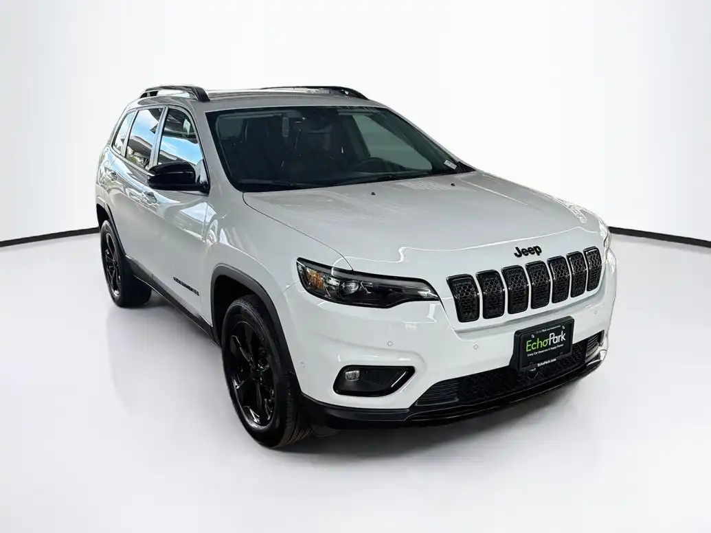2023 Jeep Cherokee Altitude Lux 4WD's photo