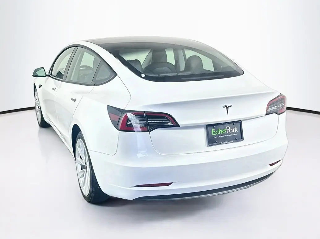 2023 Tesla Model 3 Base photo 5