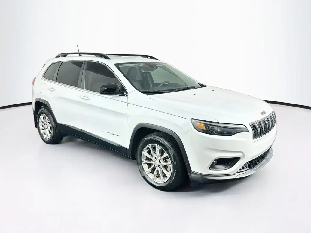 2022 Jeep Cherokee Latitude Lux's photo