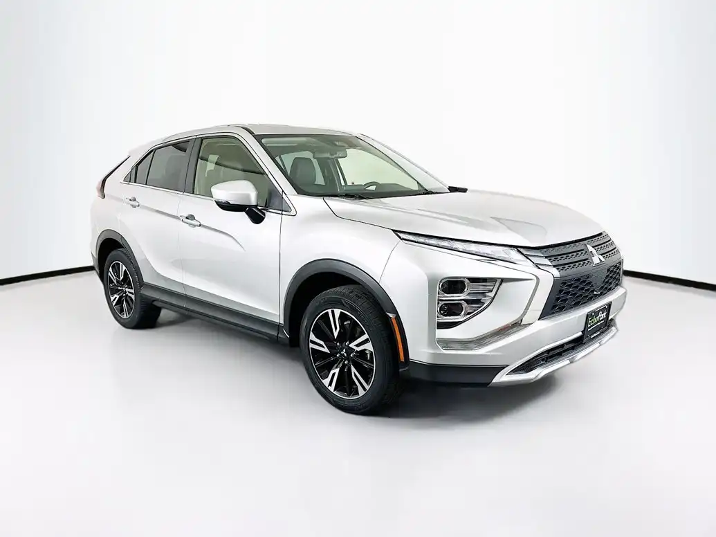 2024 Mitsubishi Eclipse Cross SE S-AWC's photo