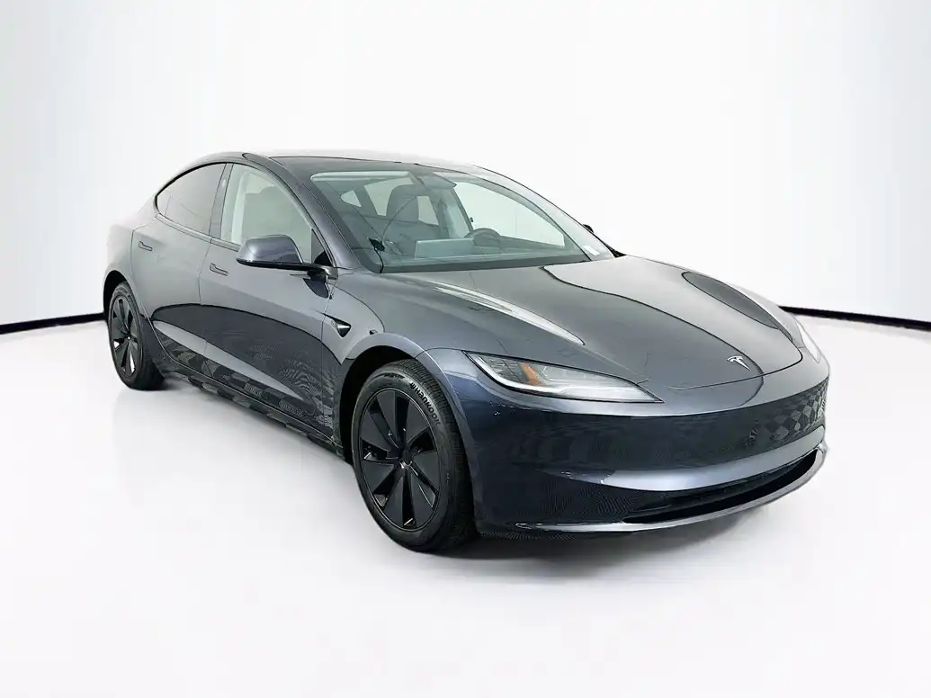 2025 Tesla Model 3 Long Range's photo