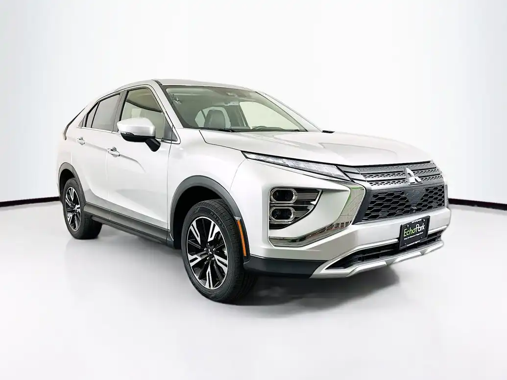 2024 Mitsubishi Eclipse Cross SE S-AWC's photo