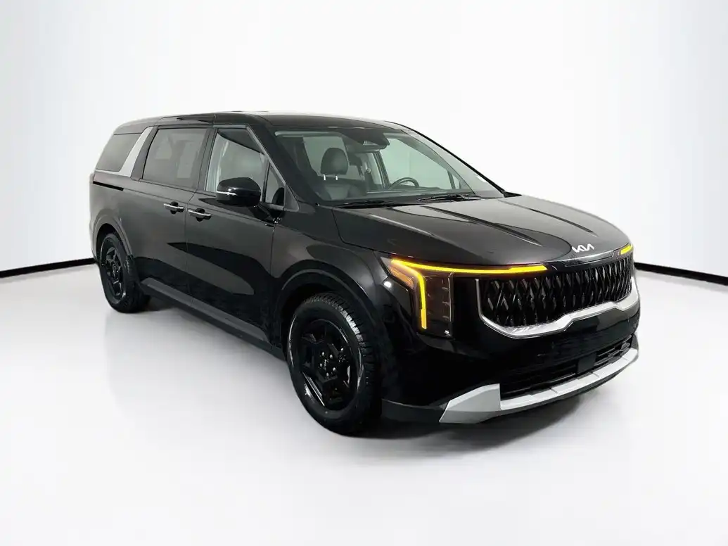 2025 Kia Sedona LXS's photo