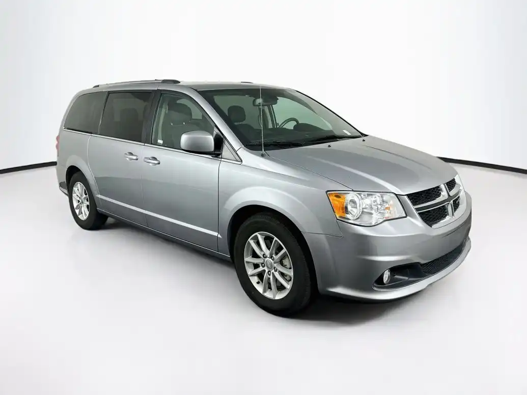 2019 Dodge Grand Caravan SXT's photo