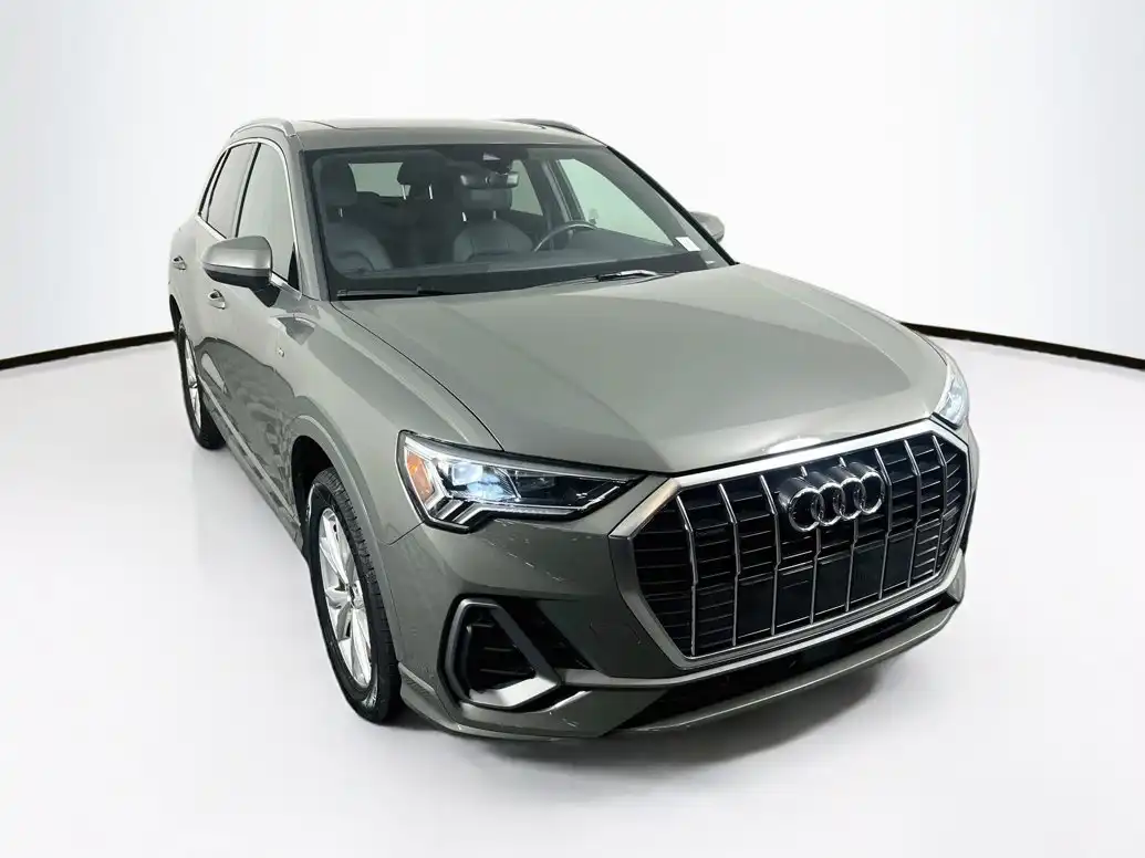 2025 Audi Q3 45 TFSI S Line Premium quattro's photo