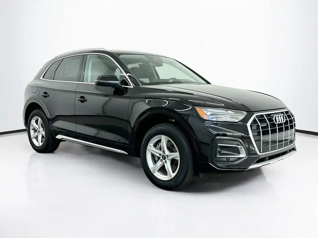 2023 Audi Q5 40 Premium's photo
