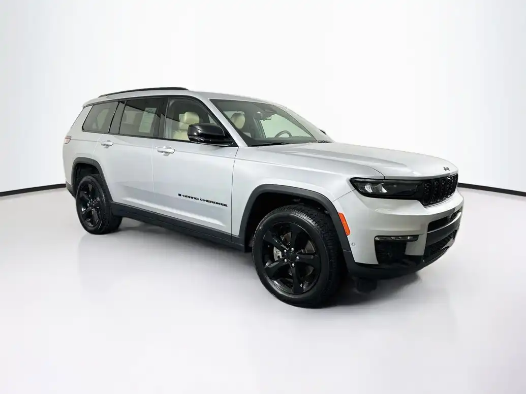 2023 Jeep Grand Cherokee L Limited's photo