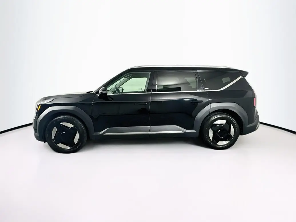 2024 Kia EV9 Wind AWD photo 4