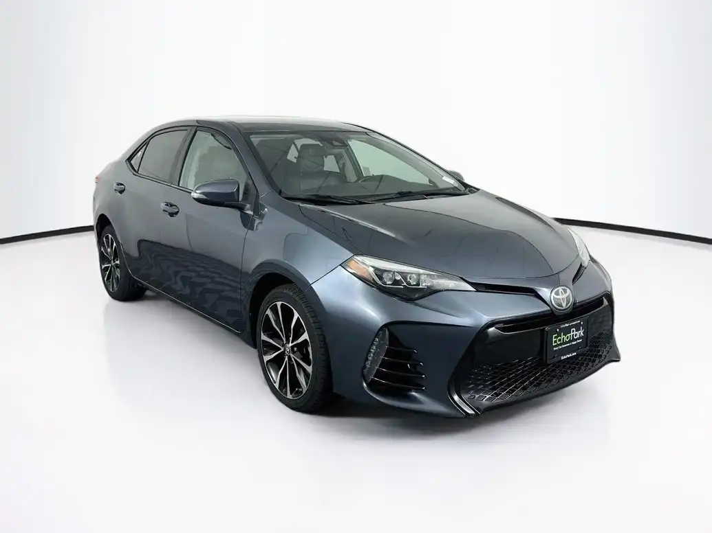 2019 Toyota Corolla SE AT's photo