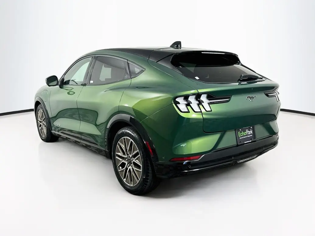 2024 Ford Mustang-Mach-e Premium photo 5